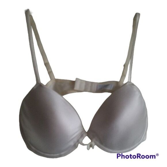 Lily of France Other - Lily of France Bone Pad Bra Size 38 C with Underwire NWT